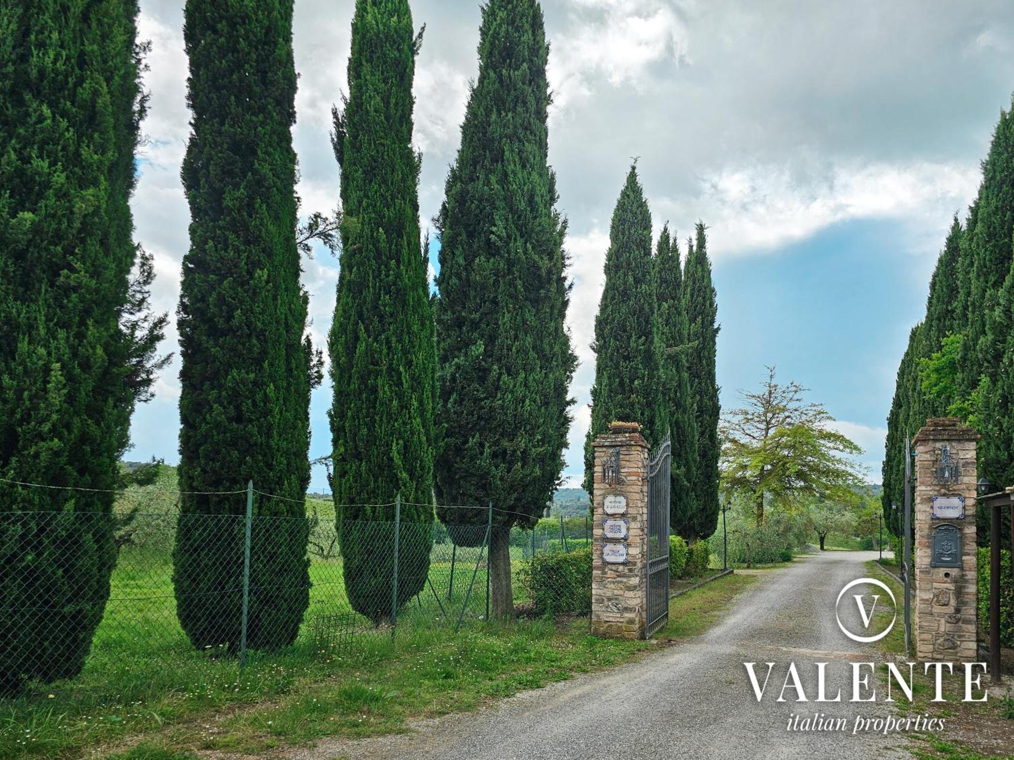Podere Raggio Di Sole 圣吉米纳诺 外观 照片